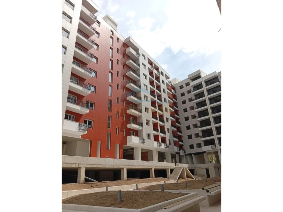 Tirane, shitet apartament 2+1 Kati 6, 137 m² 163.968 € (Paskuqan)