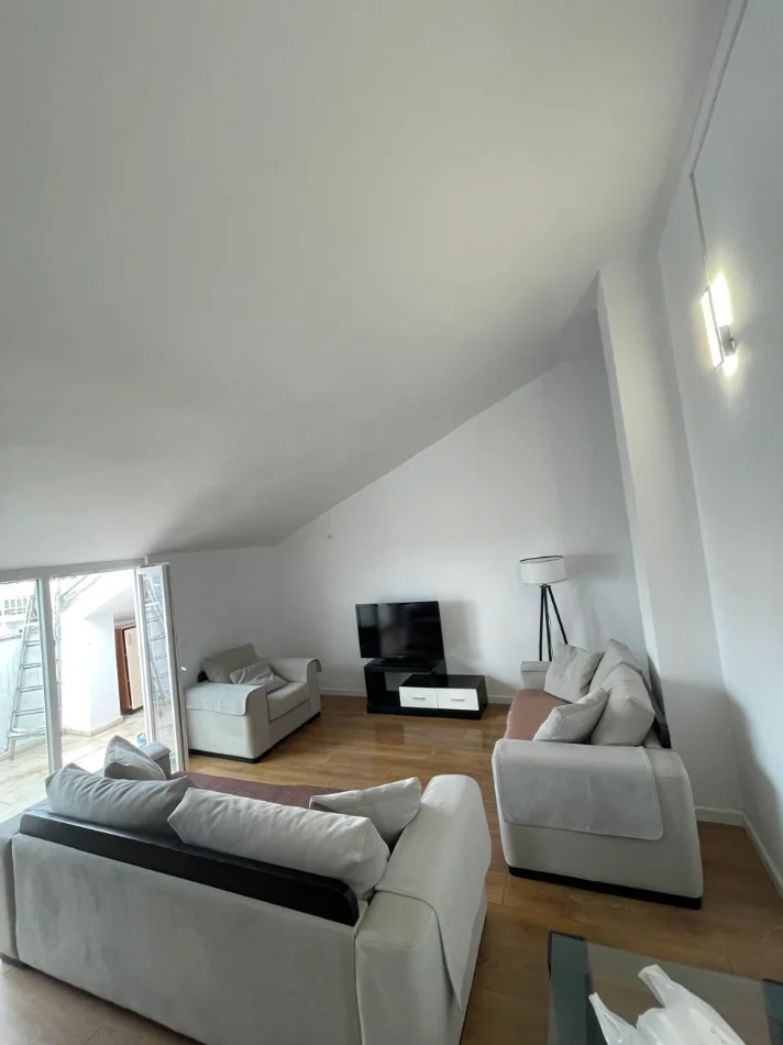 Tirane, shitet apartament 2+1 Kati 6, 144 m² 165.000 € (Fresk)
