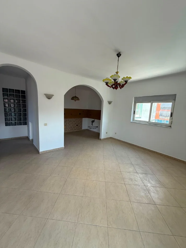 Tirane, shitet apartament 2+1 Kati 7, 100 m² 225.000 € (KOMUNA E PARISIT)