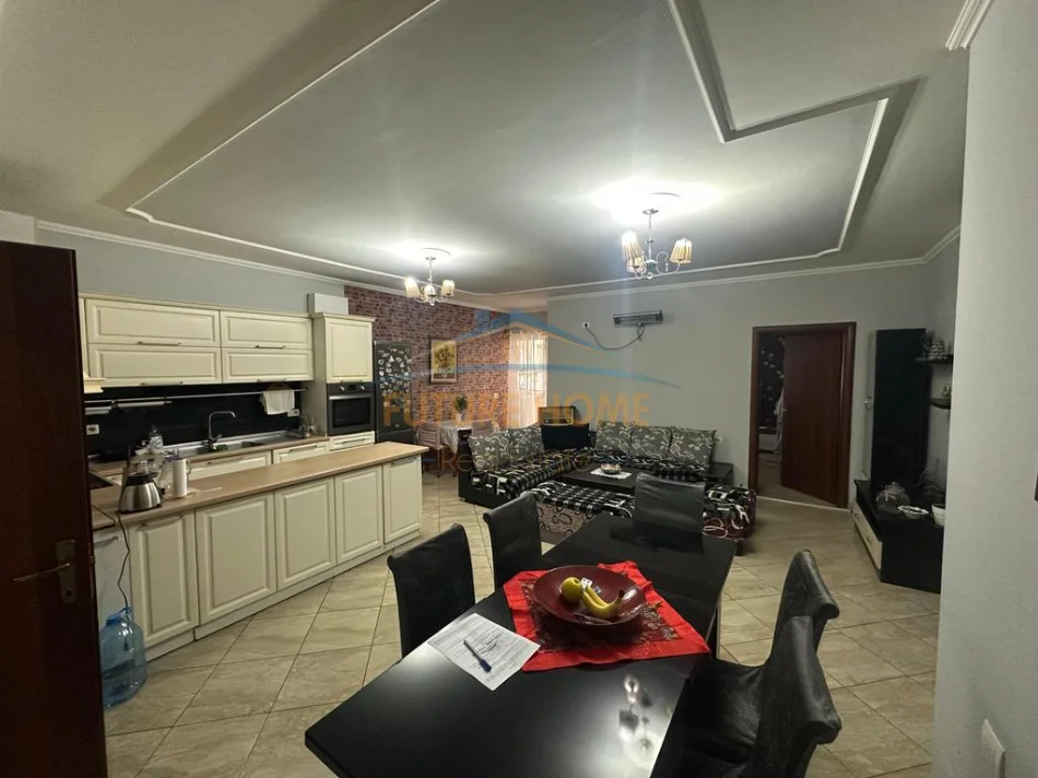 Tirane, shitet apartament 2+1 Kati 7, 102 m² 160.000 €