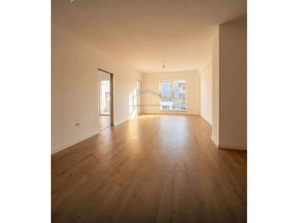 Tirane, shitet apartament 2+1,  Kati 7, 104 m² 187.000 € (Rruga Dritan Hoxha, Kompleksi Aura)