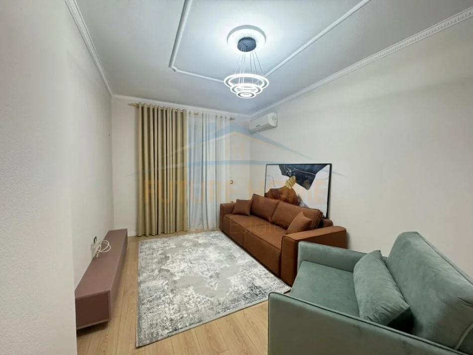 Tirane, shitet apartament 2+1 Kati 7, 134 m² 158.000 €