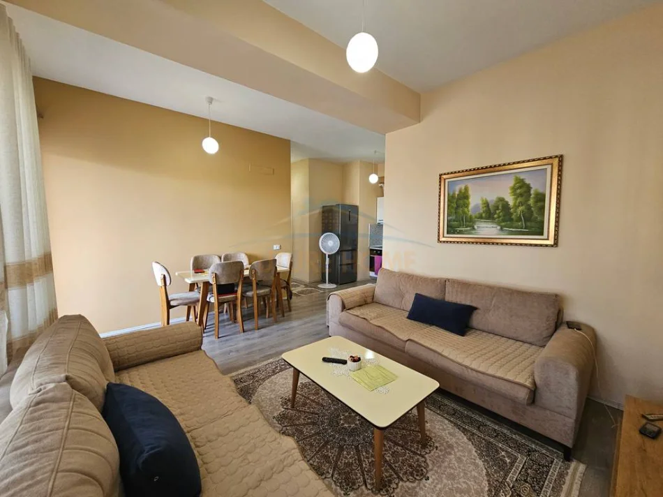Tirane, shitet apartament 2+1 Kati 7, 97 m² 170.000 €