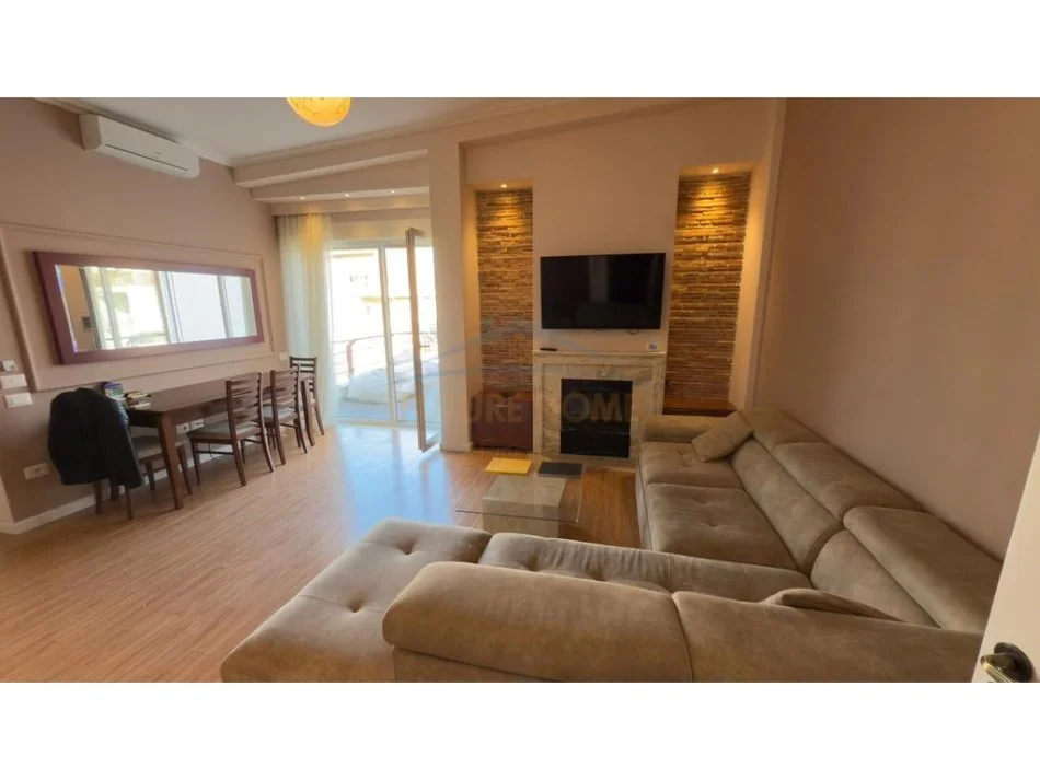 Tirane, shitet apartament 2+1 Kati 7, 98 m² 175.000 € (Liqeni i Thatë)