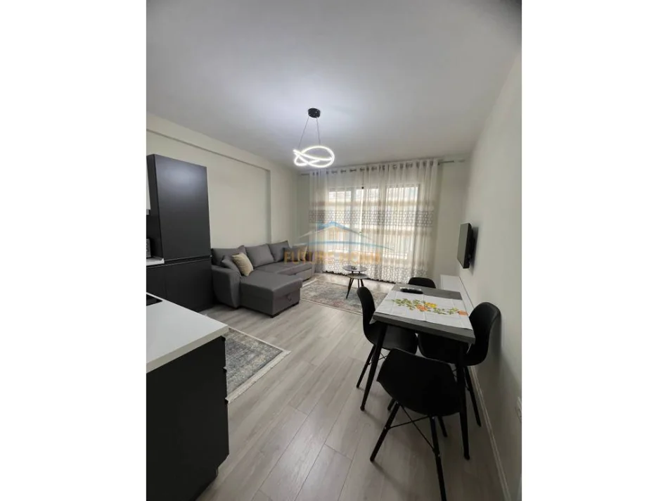 Tirane, shitet apartament 2+1 Kati 7, 99 m² 320.000 € (Rruga e Durresit)