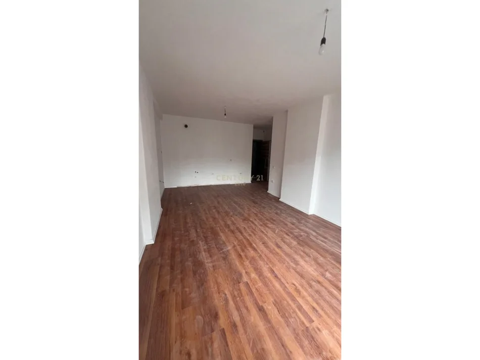 Tirane, shitet apartament 2+1 Kati 8, 106 m² 197.000 € (Kompleksi Mirabella)