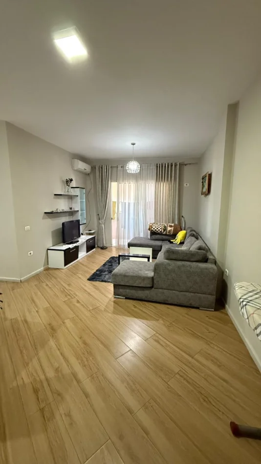 Tirane, shitet apartament 2+1 Kati 8, 107 m² 125.000 € (Misto Mame)