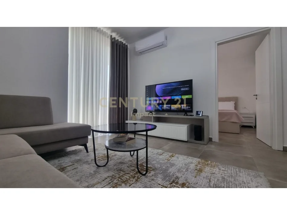 Tirane, shitet apartament 2+1 Kati 8, 84 m² 150.000 € (Paskuqan)