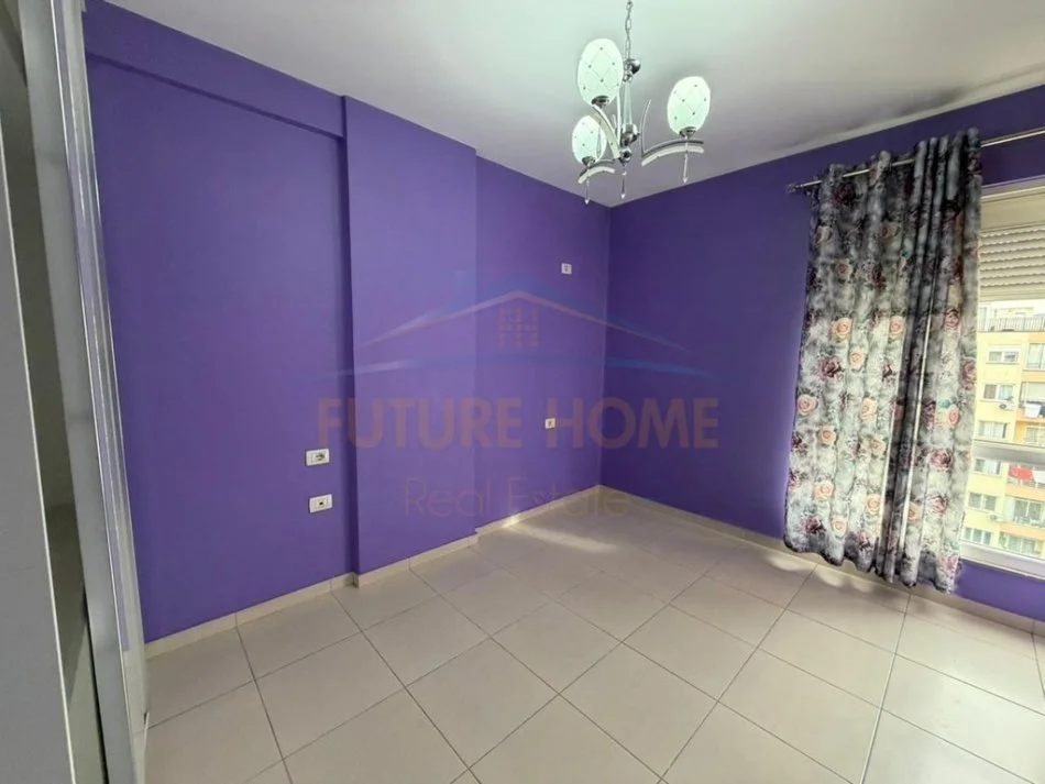 Tirane, shitet apartament 2+1 Kati 8, 89 m² 130.000 € (Unaza Re, Tirane)