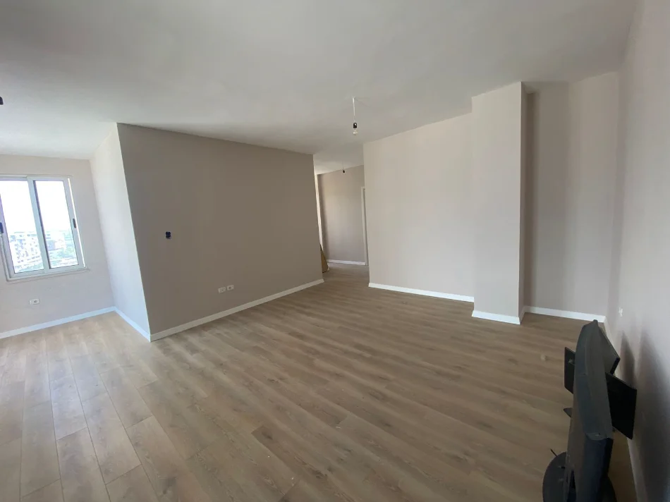 Tirane, shitet apartament 2+1 Kati 9, 104 m² 170.000 € (kashar , casa italia)