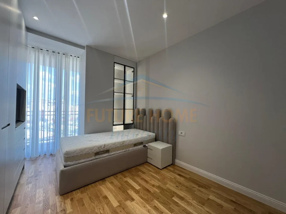 Tirane, shitet apartament 2+1 Kati 9, 94 m² 310.000 €