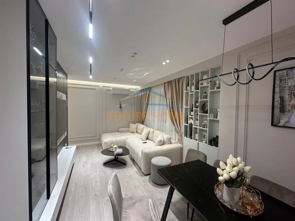 Tirane, shitet apartament 3+1+2,  Kati 3, 118 m² 290.000 € (Rruga Dritan Hoxha, Kompleksi E-88)