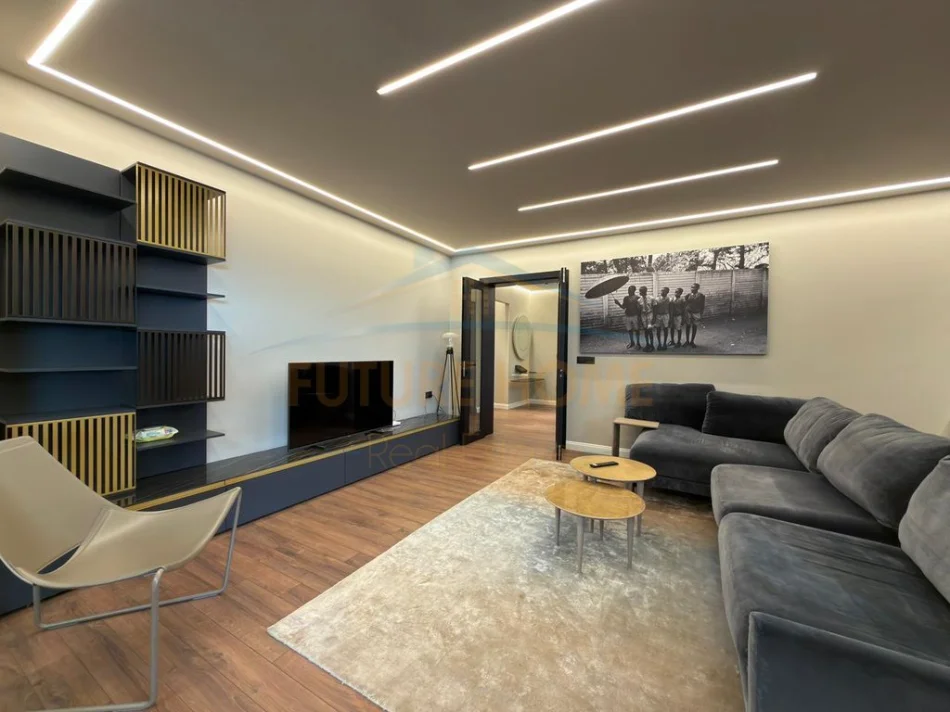 Tirane, shitet apartament 3+1+3+2 Poste Parkimi+Verande Kati 1, 174 m² 550.000 € (Long Hill Residence)