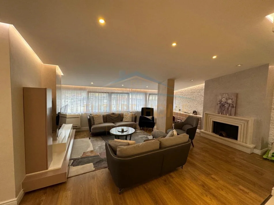 Tirane, shitet apartament 3+1+Aneks+Ballkon Kati 6, 180 m² 350.000 € (Fresku)