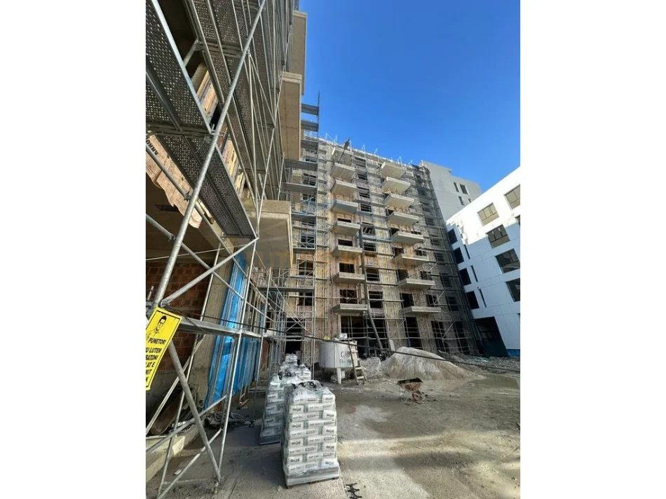 Tirane, shitet apartament 3+1+Aneks+Ballkon Kati 7, 149 m² 301.020 € (Bulevardi i Ri)
