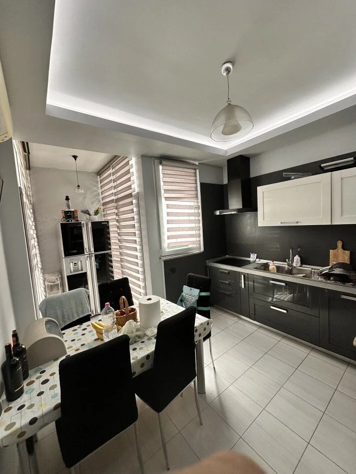 Tirane, shitet apartament 3+1+Aneks+Ballkon Kati 7, 156 m² 400.000 € (KOMUNA E PARISIT)