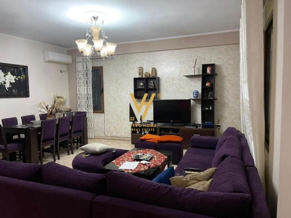 Tirane, shitet apartament 3+1+Ballkon , 158 m² 228.000 € (FABRIKA E MIELLIT)