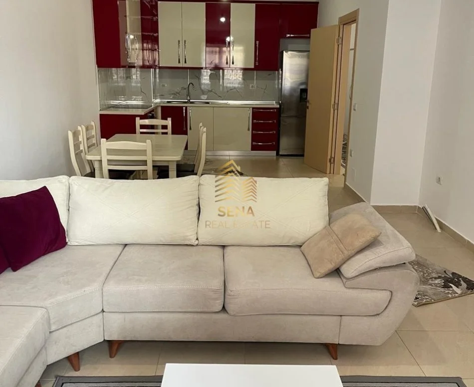 Tirane, shitet apartament 3+1+Ballkon Kati 2, 140 m² 295.000 € (Kinostudio, Rruga Aleksander Moisiu)