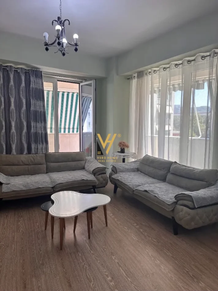 Tirane, shitet apartament 3+1+Ballkon Kati 3, 180 m² 422.000 € (KOMPLEKSI MAGNET)