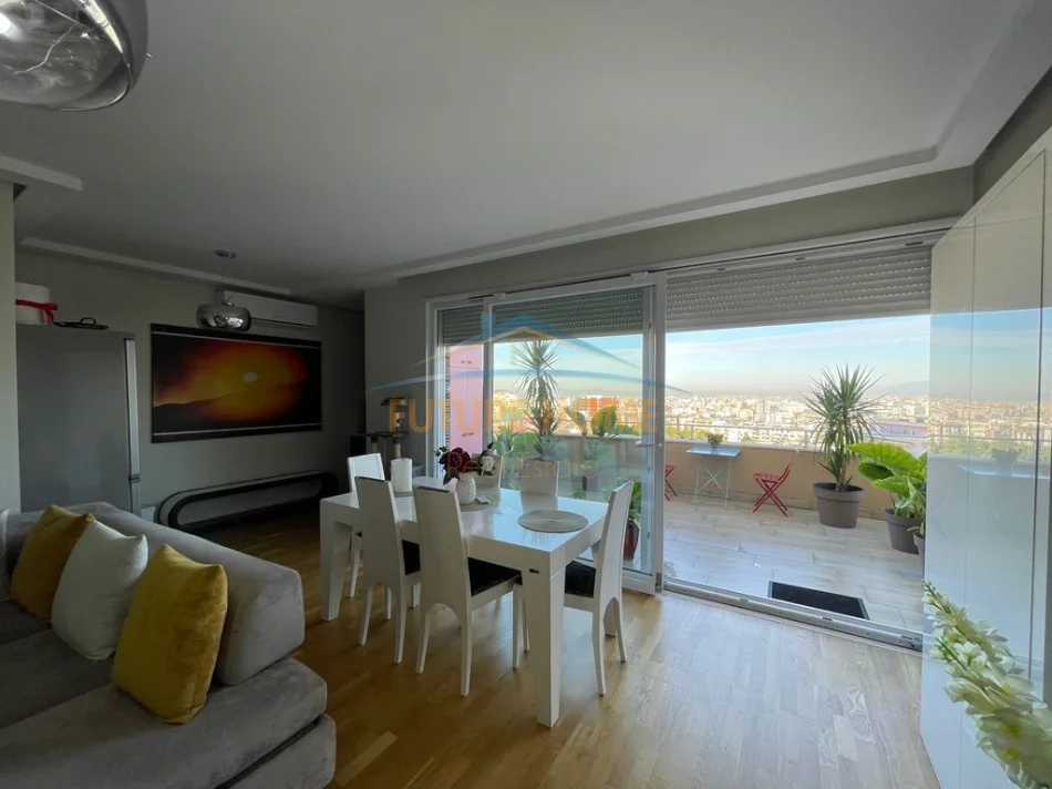 Tirane, shitet apartament 3+1+Ballkon Kati 6, 178 m² 360.000 €
