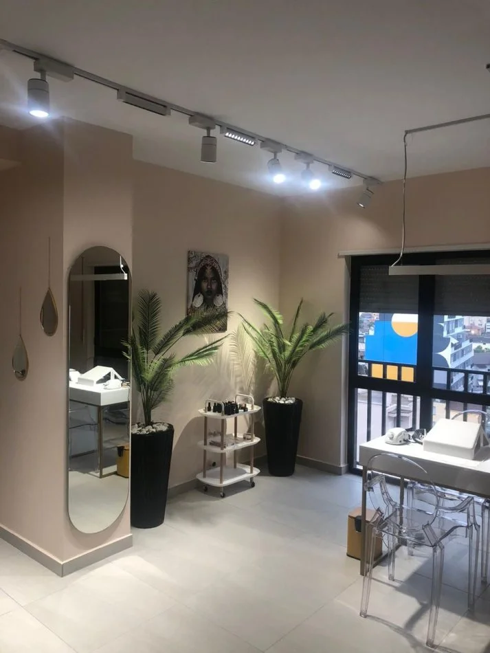 Tirane, shitet apartament 3+1+Ballkon Kati 9, 116 m² 273.760 € (SELVIA)