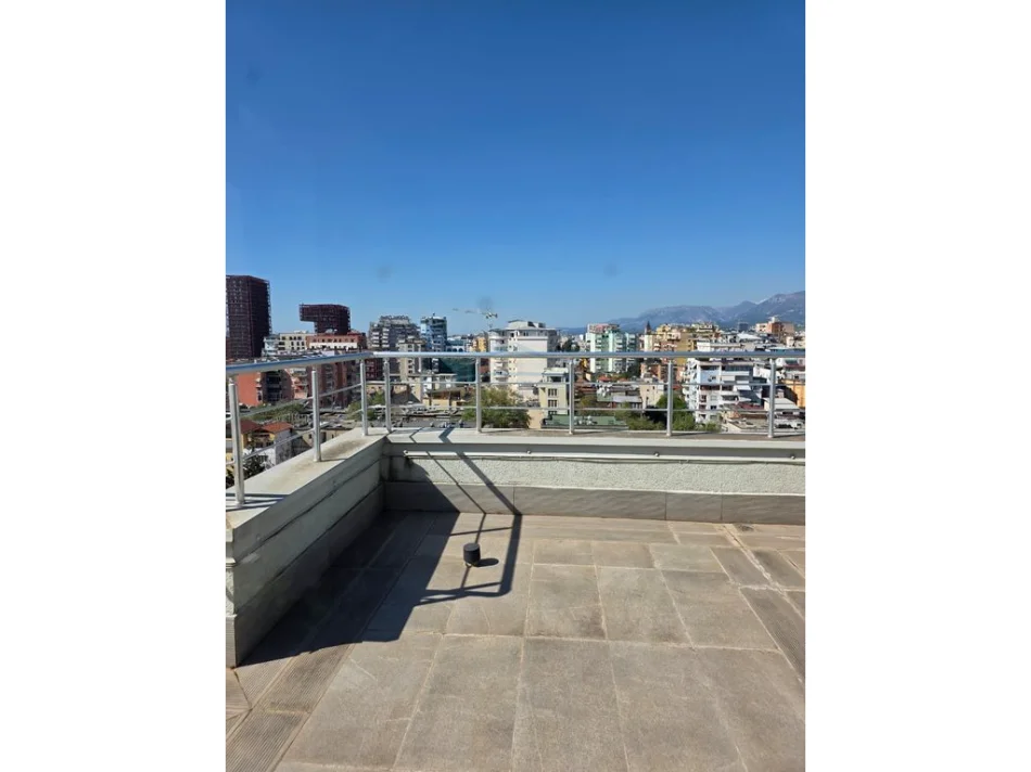 Tirane, shitet apartament 3+1 Kati 10, 148 m² 398.000 € (Ish Ekspozita)