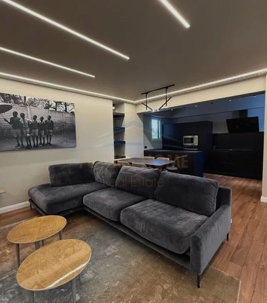 Tirane, shitet apartament 3+1 Kati 1, 174 m² 550.000 € (LONG HILL RESIDENCE)