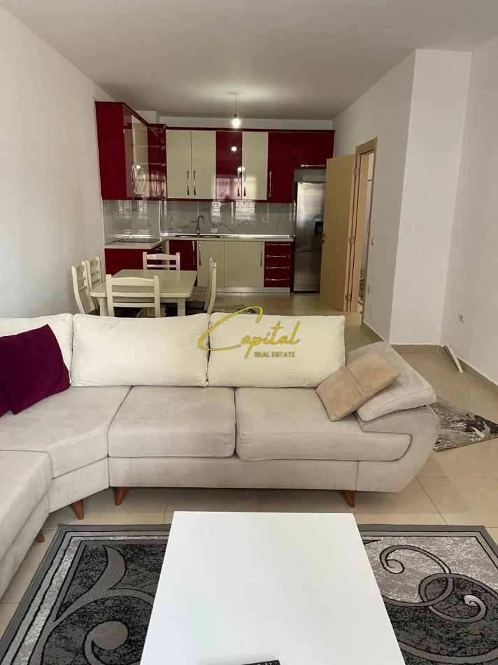 Tirane, shitet apartament 3+1 Kati 2, 142 m² 300.000 € (KINOSTUDIO)
