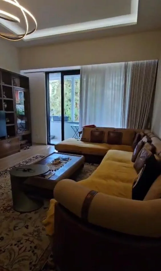 Tirane, shitet apartament 3+1 Kati 2, 150 m² (LIQENI I THATE)