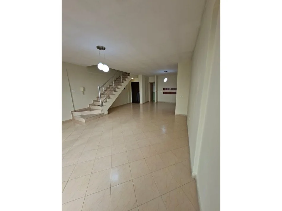 Tirane, shitet apartament 3+1 Kati 2, 160 m² 280.000 € (KODRA E DIELLIT,REZIDENCA KODRA E DIELLIT 1)