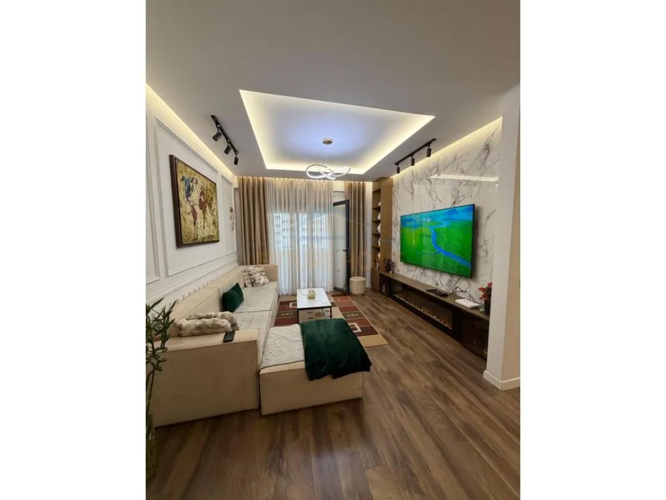 Tirane, shitet apartament 3+1 Kati 3, 123 m² 255.000 € (Residenca Oasis, Unaza e Re)