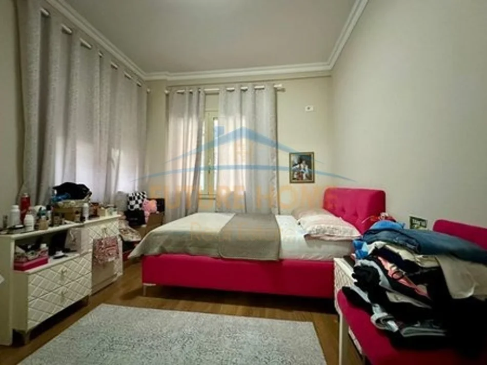 Tirane, shitet apartament 3+1 Kati 3, 123 m² 279.000 €