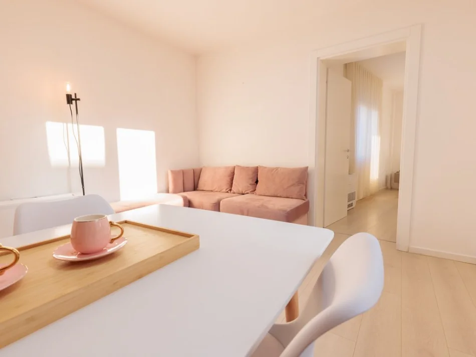 Tirane, shitet apartament 3+1 Kati 3, 67 m² 215.000 € (Rruga Mine Peza)