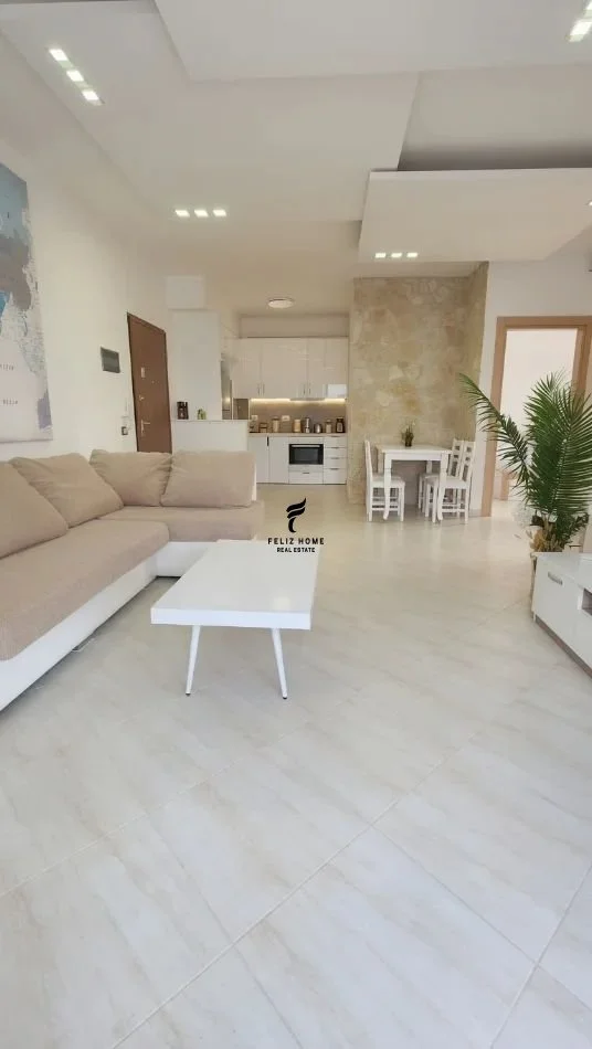 Tirane, shitet apartament 3+1 Kati 5, 100 m² 280.000 € (LIQENI I THATE)