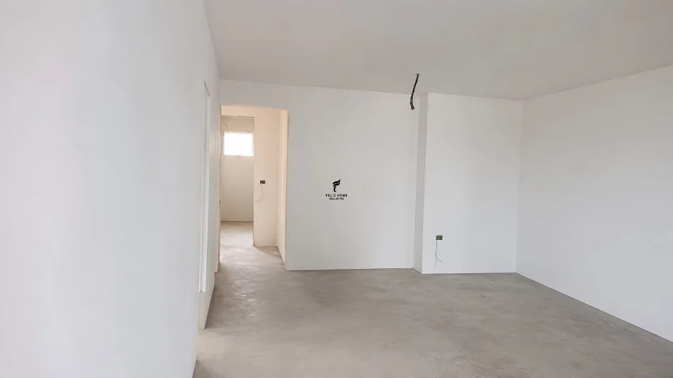 Tirane, shitet apartament 3+1 Kati 5, 118 m² 300.000 € (MYSLYM SHYRI)