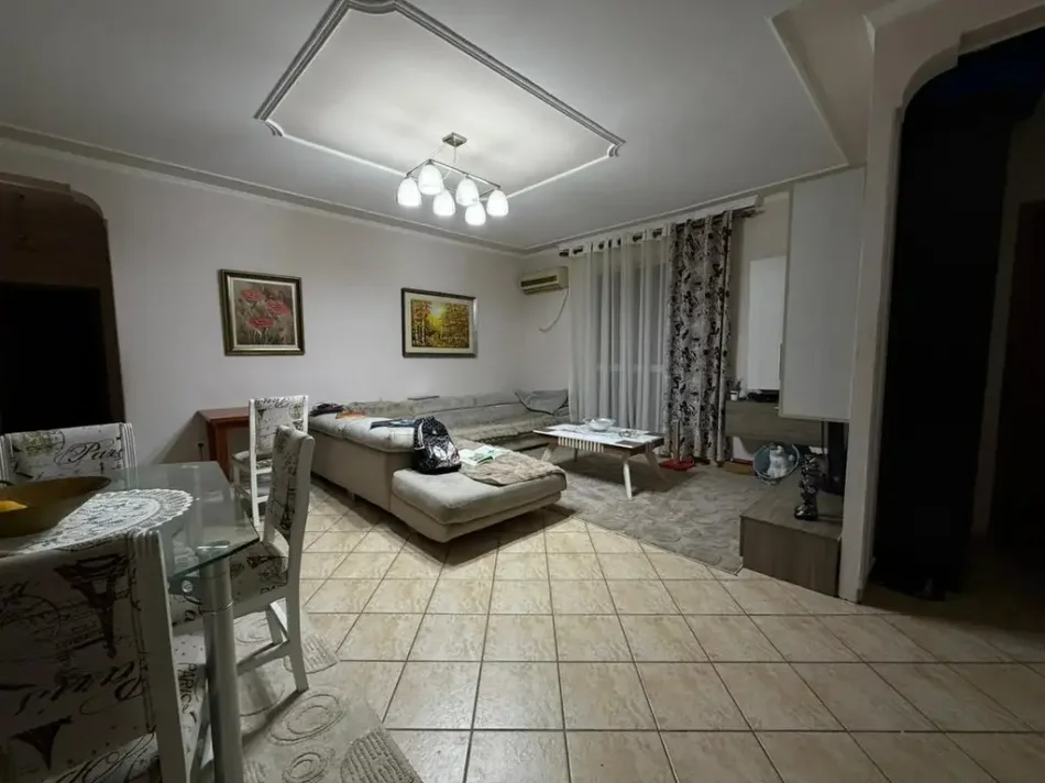 Tirane, shitet apartament 3+1 Kati 5, 280.000 € (Shkolla e Baletit)