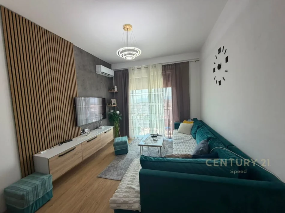 Tirane, shitet apartament 3+1 Kati 6, 110 m² 200.000 € (5 Maji SPEED146797)