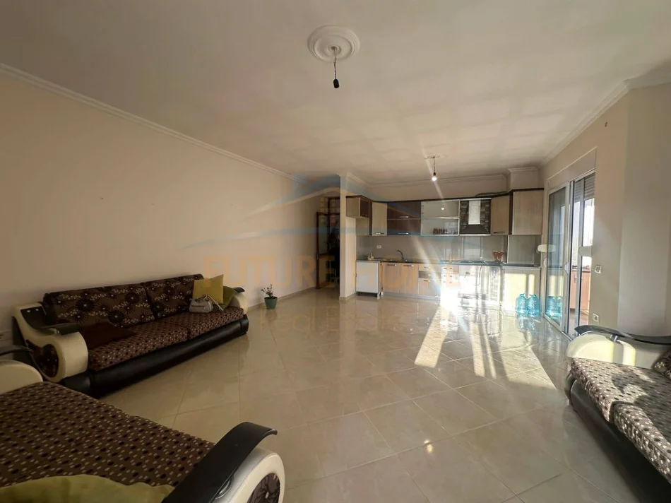 Tirane, shitet apartament 3+1 Kati 6, 134 m² 179.000 €