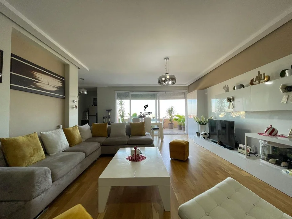 Tirane, shitet apartament 3+1 Kati 6, 180 m² 360.000 € (KOPSHTI BOTANIK)