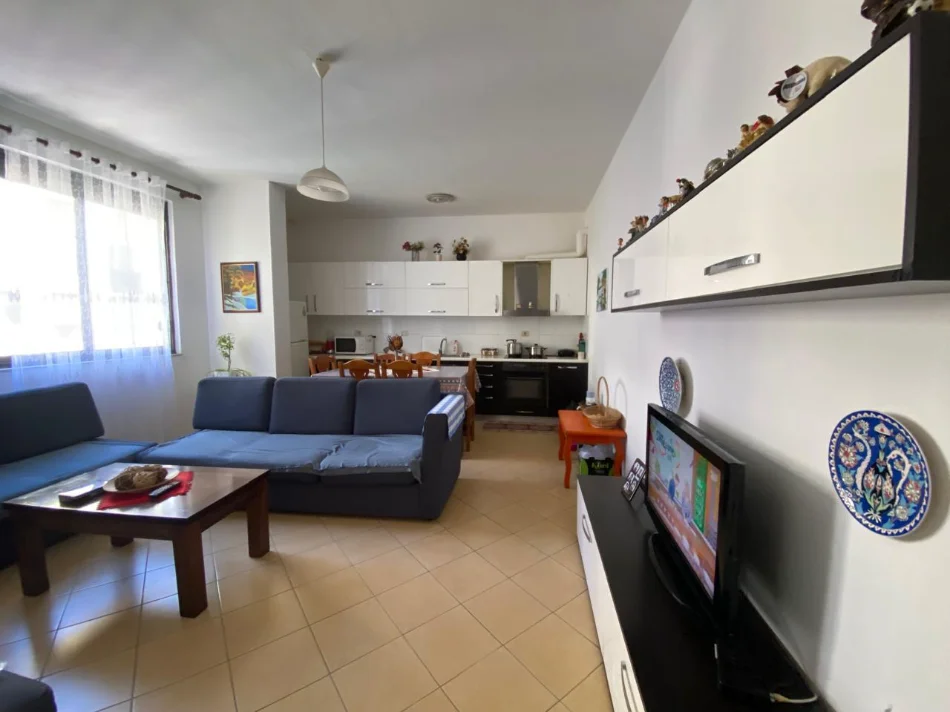 Tirane, shitet apartament 3+1 Kati 6, 96 m² 155.000 € (YZBERISHT)