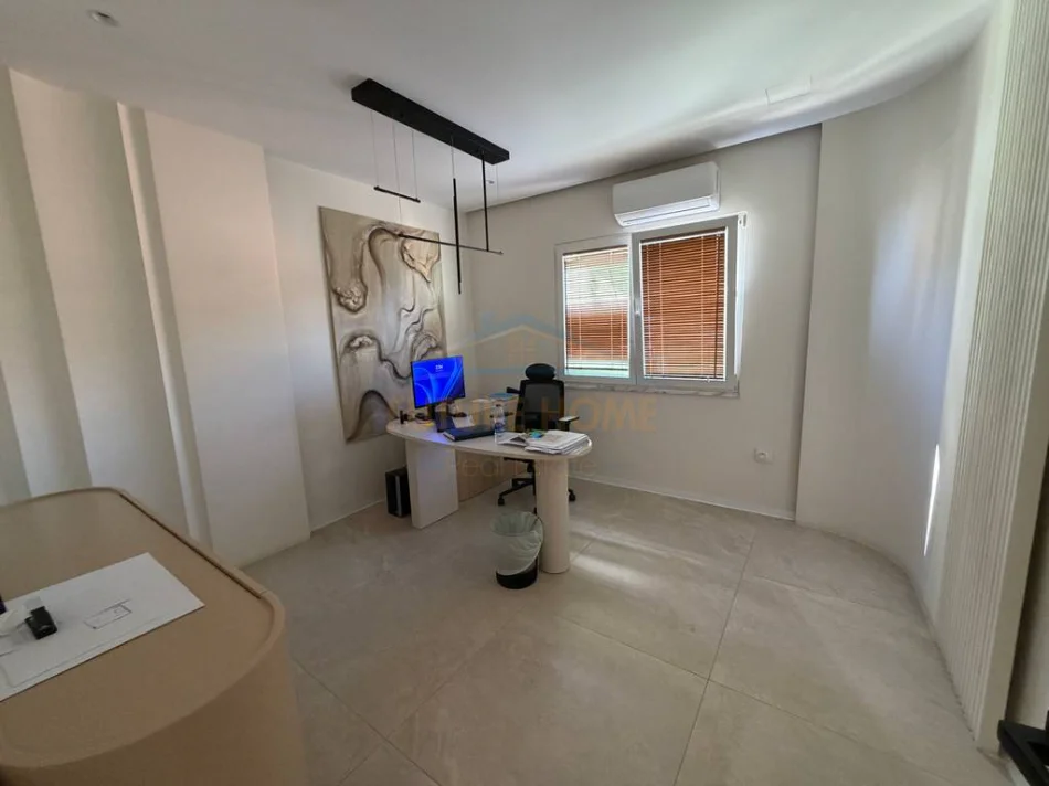 Tirane, shitet apartament 3+1 Kati 7, 120 m² 480.000 € (Bllok)