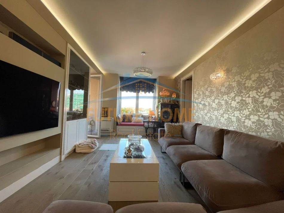Tirane, shitet apartament 3+1 Kati 7, 131 m² 366.800 € (KIKA 1 , KOMUNA E PARISIT)