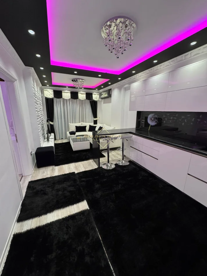 Tirane, shitet apartament , 89 m² (fresk)