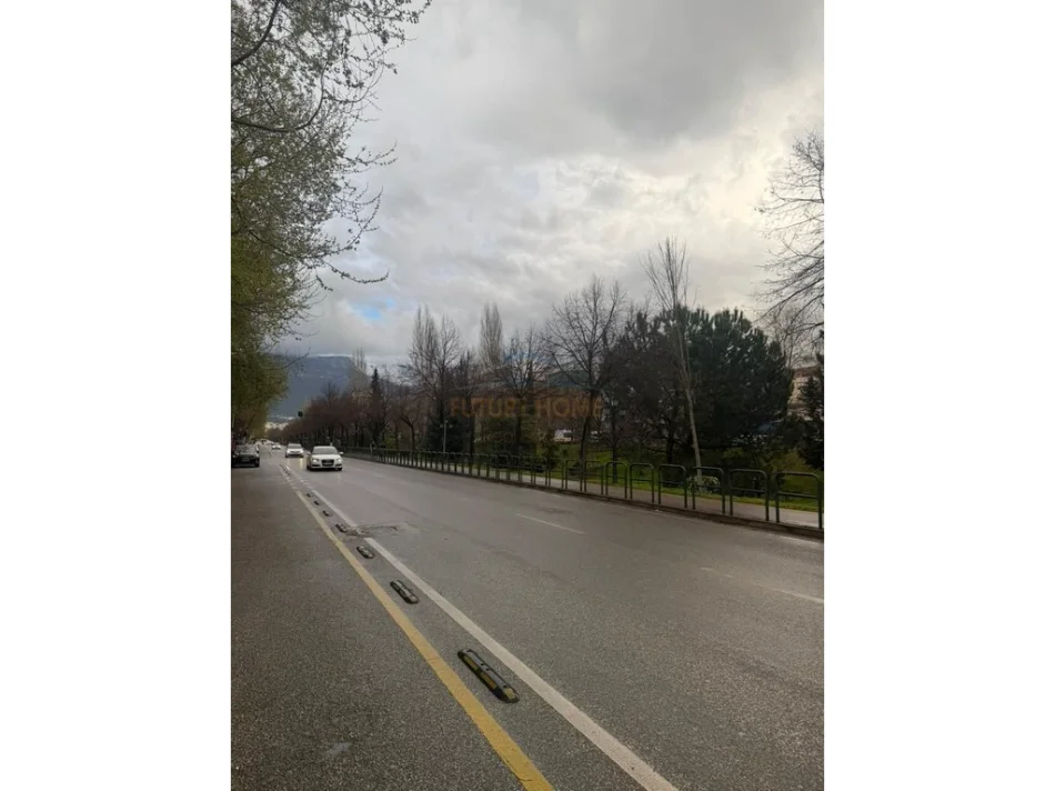 Tirane, shitet apartament Kati 5, 67 m² 185.000 € (Brryli)