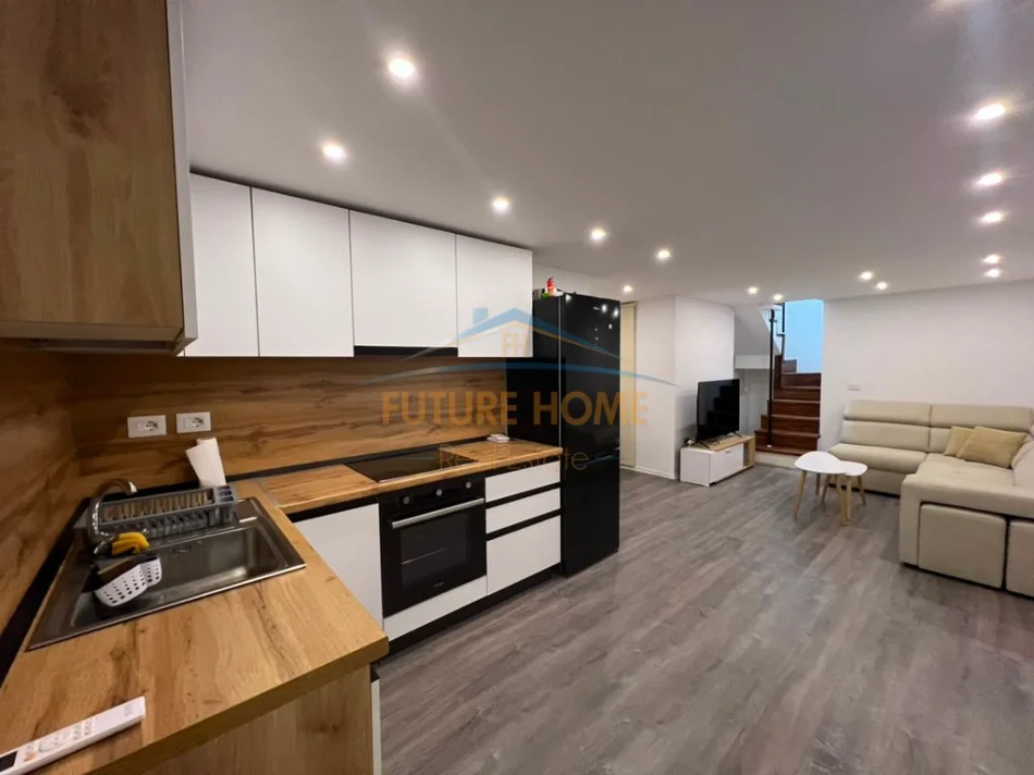 Tirane, shitet apartament duplex 2+1 Kati 1, 47 m² 150.000 € (Kompleksi Golden Park 3)