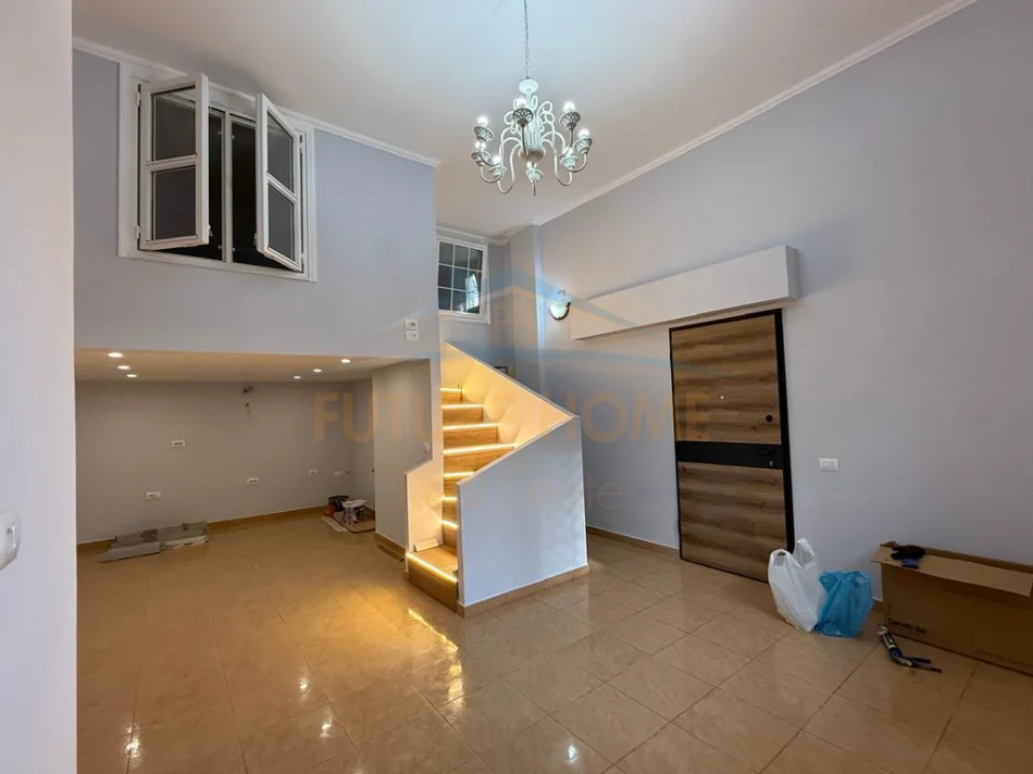 Tirane, shitet apartament duplex Dublex Kati 0, 44 m² 85.000 € (Rruga Shefqet Kuka, Fresk)