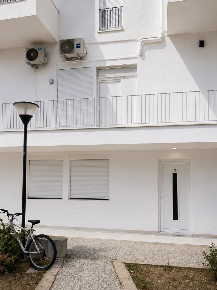 Tirane, shitet apartament duplex Dublex Kati 1, 35 m² 87.000 € (Rruga Budi : Qyteti Studenti)