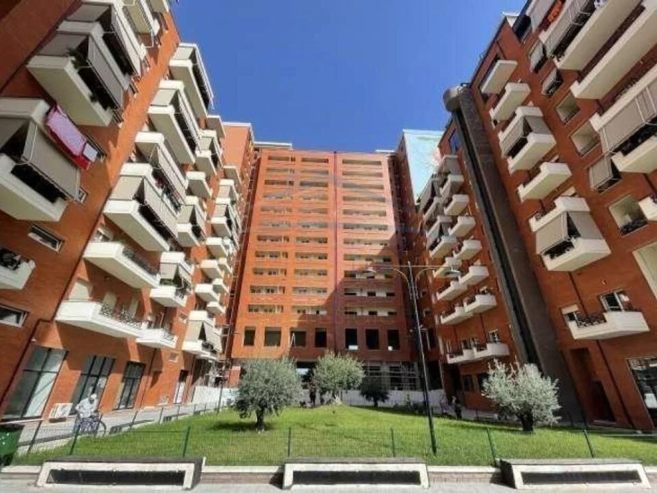 Tirane, shitet apartament duplex Dublex Kati 1, 40 m² 119.000 € (Rruga e Kavajes)