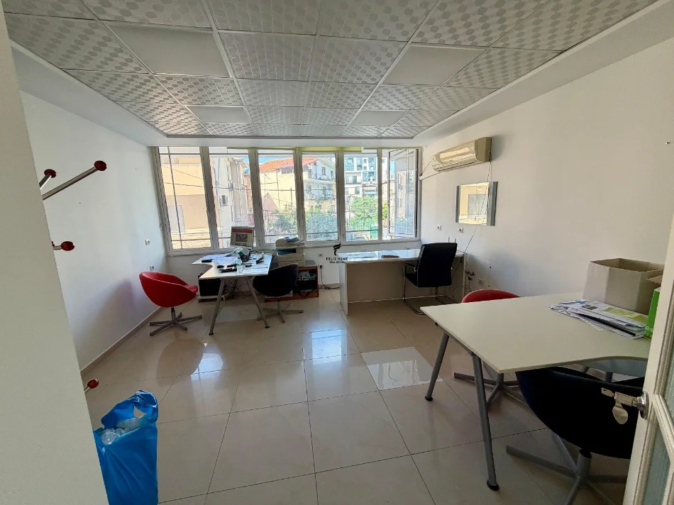 Tirane, shitet garsonier Kati 1, 41 m² 106.000 € (RRUGA E BARRIKADAVE)