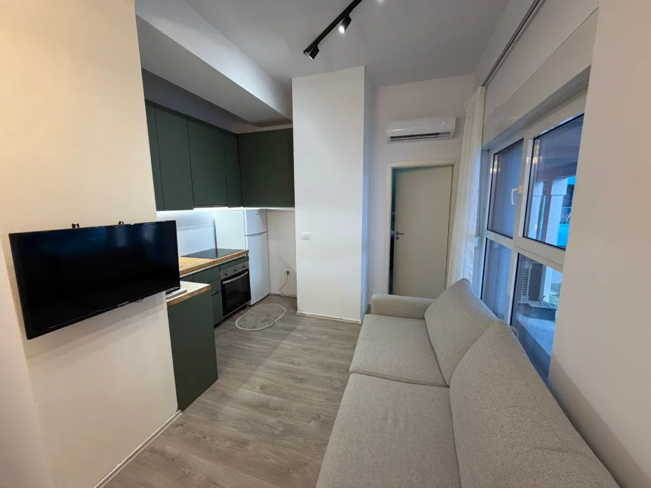 Tirane, shitet garsonier Kati 2, 43 m² 81.000 € (Ali Demi, Kompleksi Mangalem)